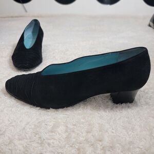 Thierry Rabotin Black Suede Ruched Low‎ Heel Pumps Comfortable Size EU 40 Italy